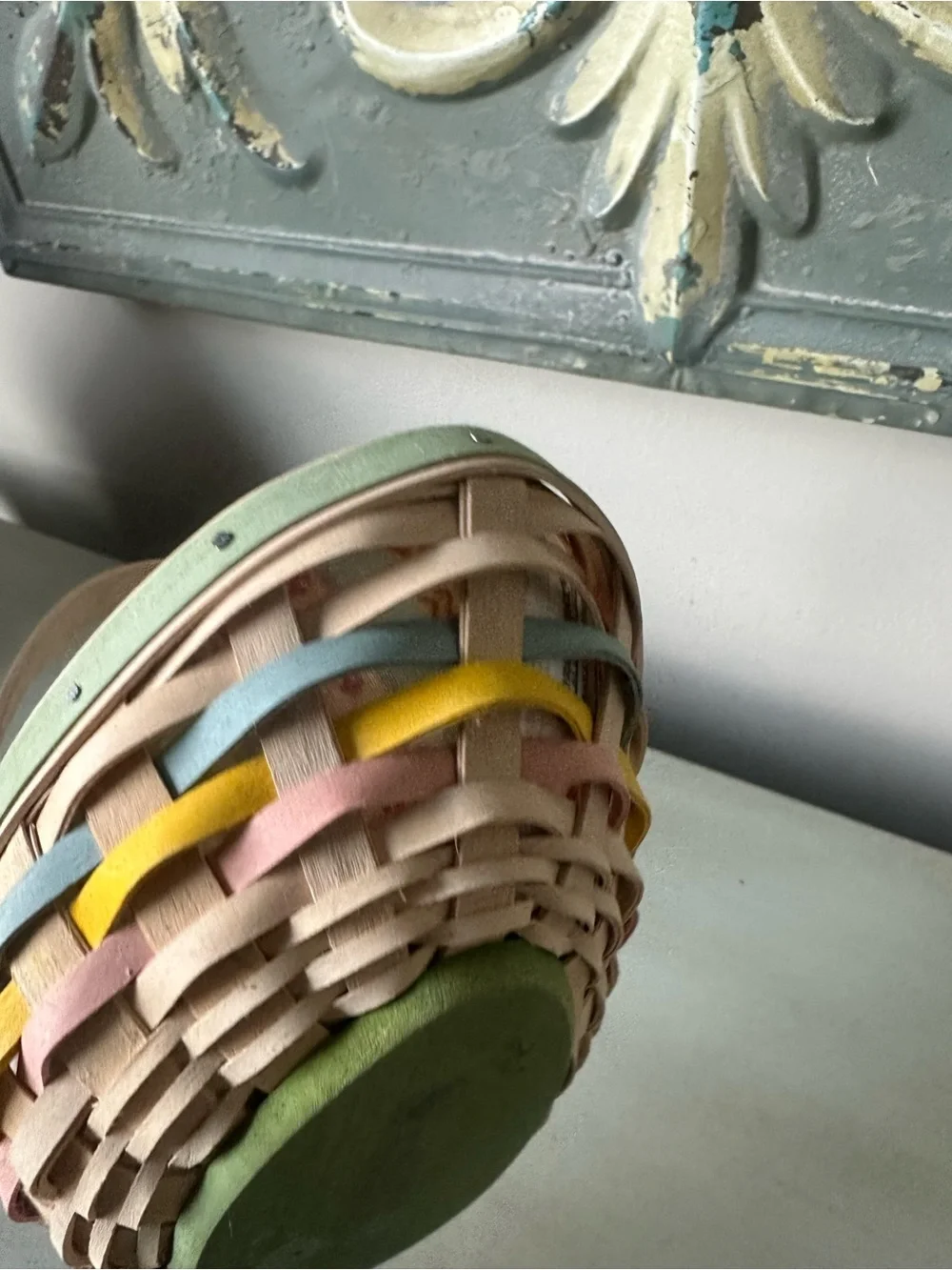 Longaberger small egg shaped  Easter basket rare 2009 liner protector tie on